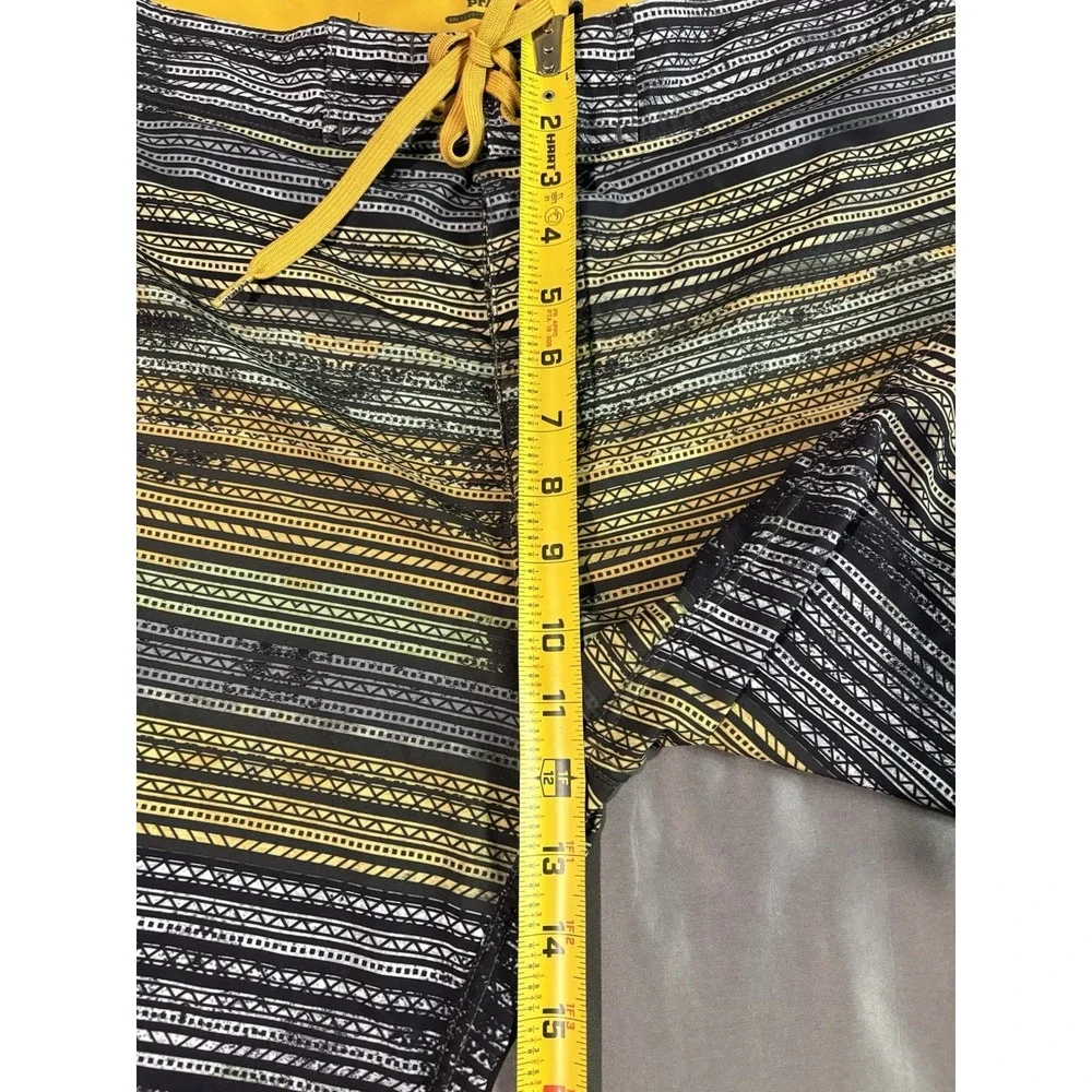 prAna Men's Sediment Board Shorts with UPF 50+ Size 33